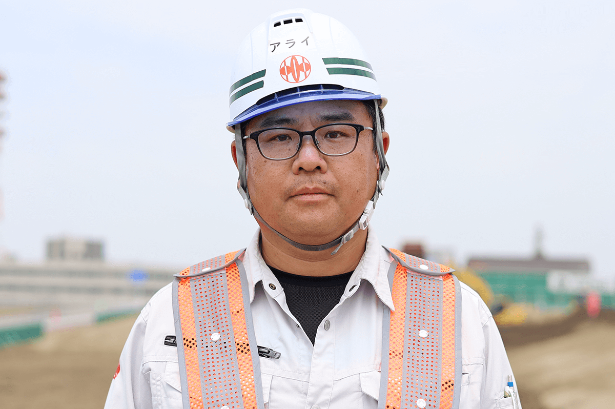 新井 将明さん 小川工業株式会社 R4利根川右岸栗橋北堤防強化工事 現場代理人