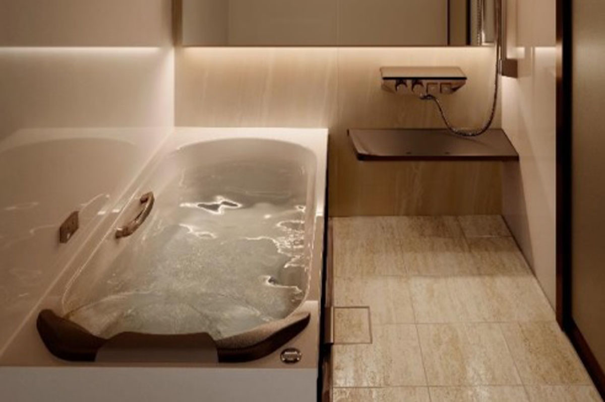 中高級シリーズのシステムバス「GRANSPA(グランスパ)」