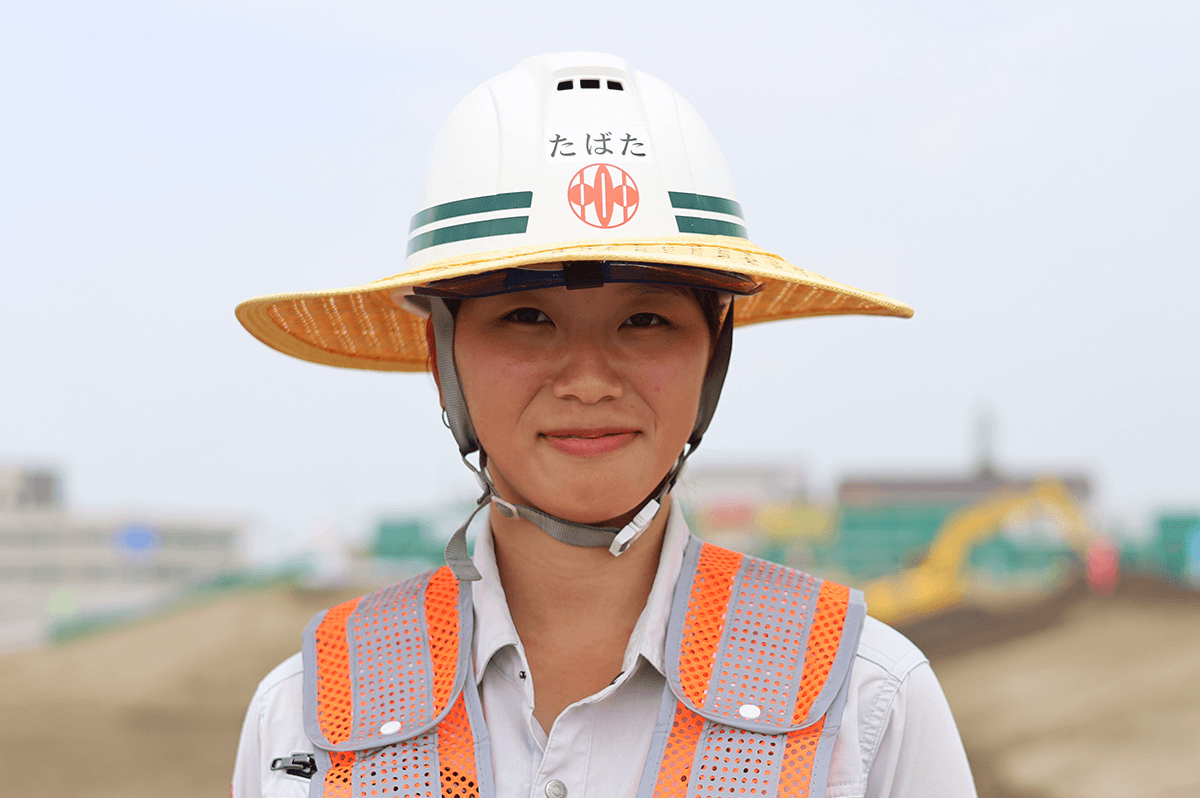 田畠 杏純さん　小川工業株式会社 R4利根川右岸栗橋北堤防強化工事