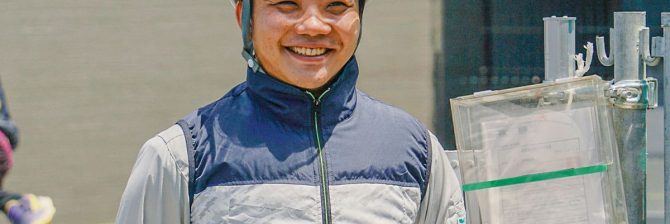 ドラッグストアエリア責任者から木造戸建ての現場監督に転身。入社わずか9ヶ月で25件の現場を担当するまでに成長