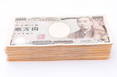 冬のボーナス、建設業が135万で今年もダントツ