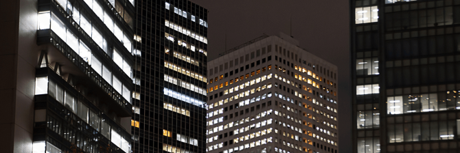 残業規制を歓迎する若手が多い一方、40代以上は「歓迎しない」が過半数を占める【建設現場の本音調査】