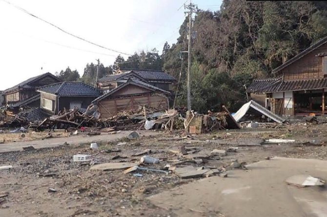 速報会で明らかになった津波浸水の脅威 / 出典：土木学会海岸工学委員会「R6年能登半島地震津波調査グループ」の由比政年氏の資料）