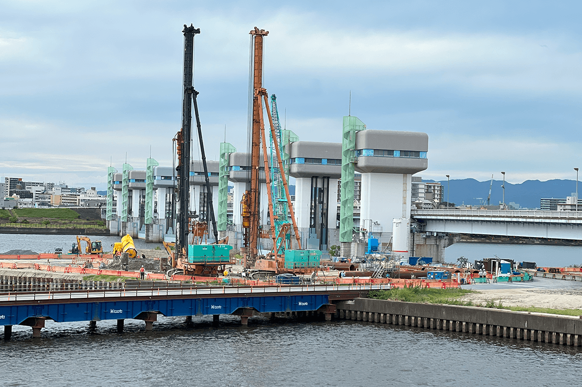 閘門工事の作業ヤード(2023年7月時点)