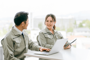 【建設現場の実態調査】建設業界で働いてみて、驚いたことやイメージと違ったことの第1位とは？