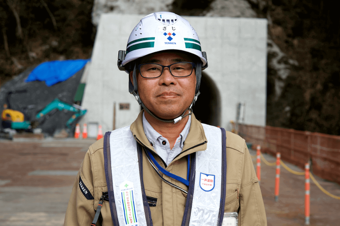 佐治 秀啓さん　鉄建建設株式会社 大阪支店 有瀬作業所長（現場代理人）