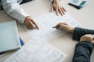 公共工事の施工管理は、図面手直し地獄の被害者