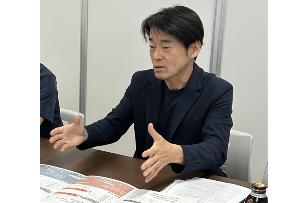 説明する永田さん