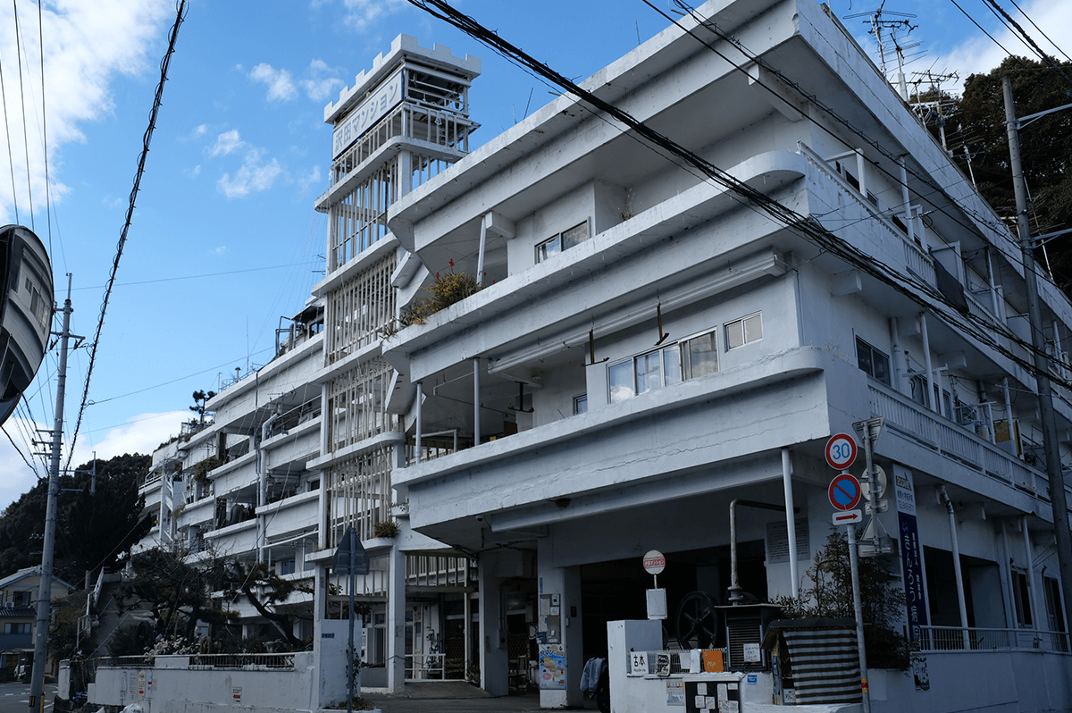 山口くんがビックリした違法建築マンション「沢田マンション」(山口くん提供)