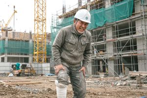 丸投げと事故隠しの2つの違法行為。職人を救うために労基署が使った”日本初の裏技”