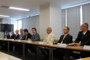 学生の通年採用や一級建築士の難易度に踏み込む。建築関連五会が次世代人材の育成に向け提言