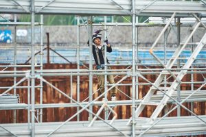 【タカミヤ】休眠の枠組足場をリサイクルし、電炉材を使用した次世代足場「Iqシステム」へ再生