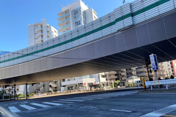 首都高速道路で実用化したアルミ製常設足場「パーマネントデッキ」