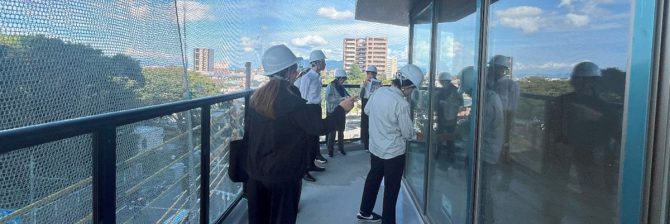 【日本建築仕上学会女性ネットワークの会】九州で初の建築現場見学会。材料メーカーのスタッフらが貴重な経験