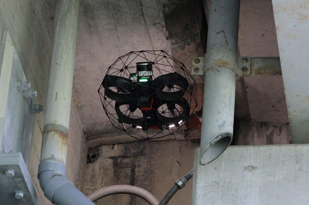 監視用ドローンのDJI社製「Matrice 350 RTK」