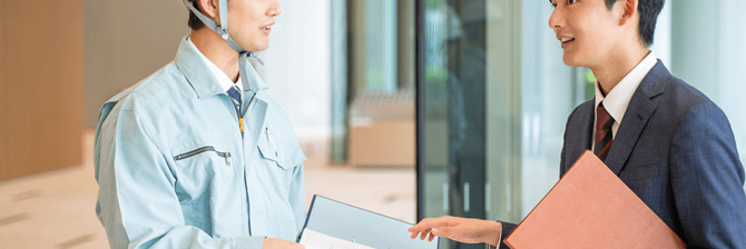 ブルーカラーVSホワイトカラー　誰が社会を動かしているのか？