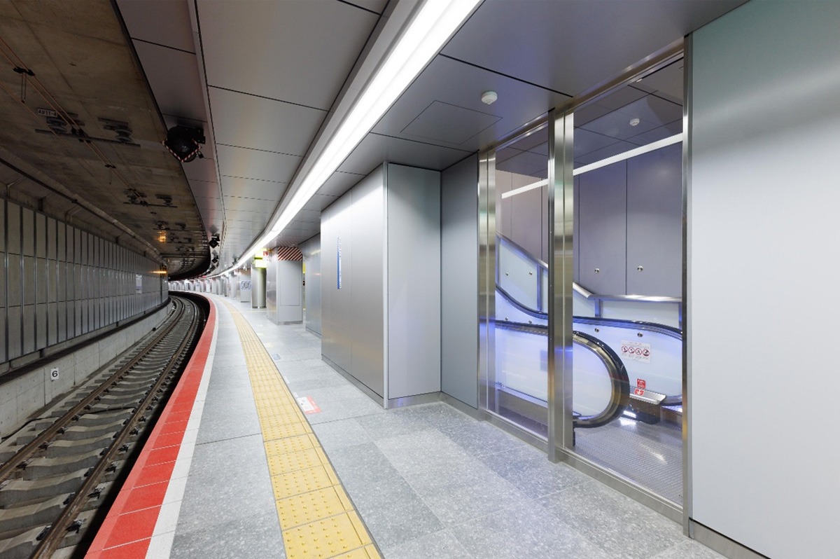 JR大阪駅 うめきたエリアでの採用事例