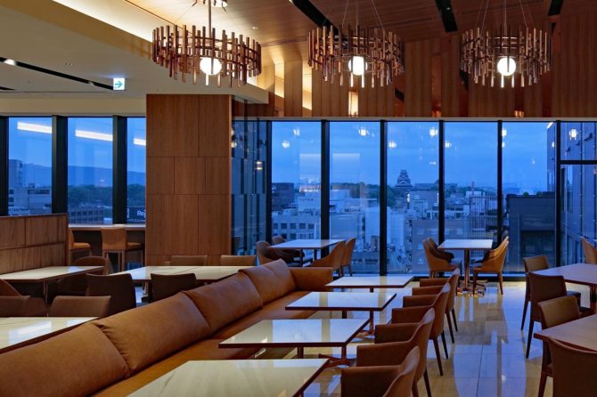 耐熱結晶化ガラス「ファイアライト®」を採用した、カンデオホテルズ 熊本新市街
