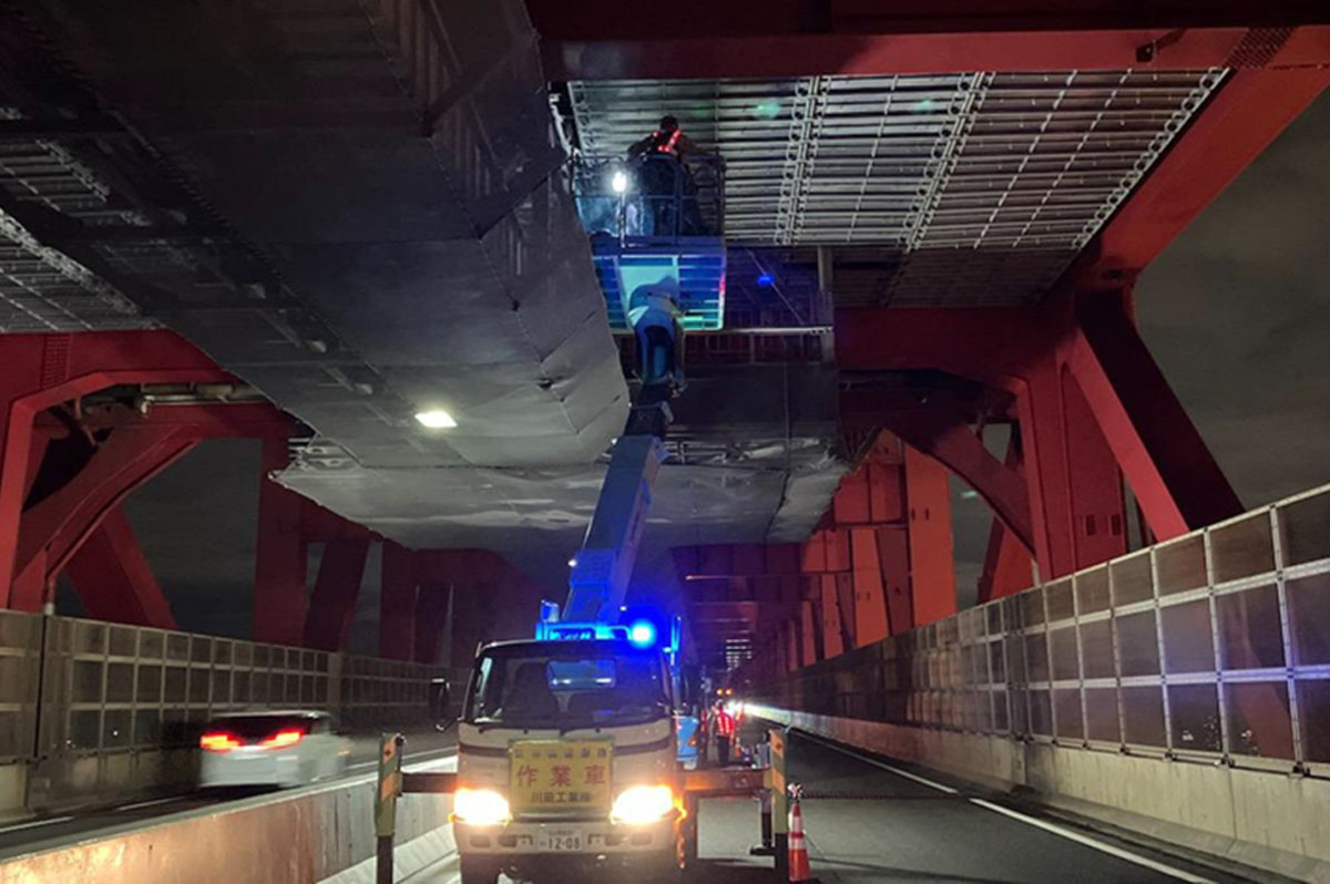 港大橋の補修工事