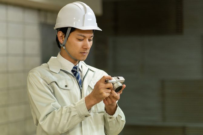「ネガ修正職人」が教えてくれた工事写真の奥深さ。現場で“使えない”写真を量産しないために