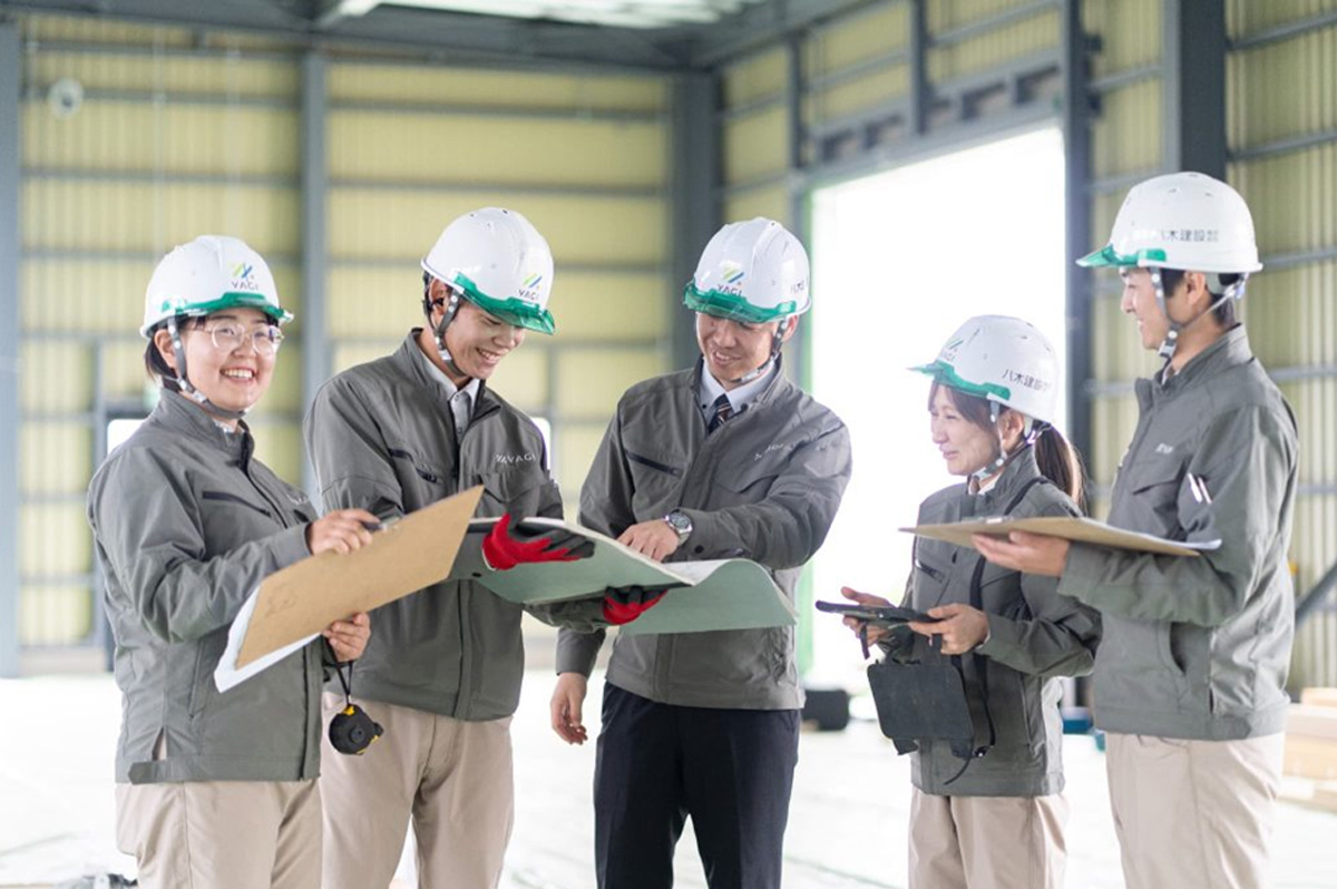 八木建設 社員